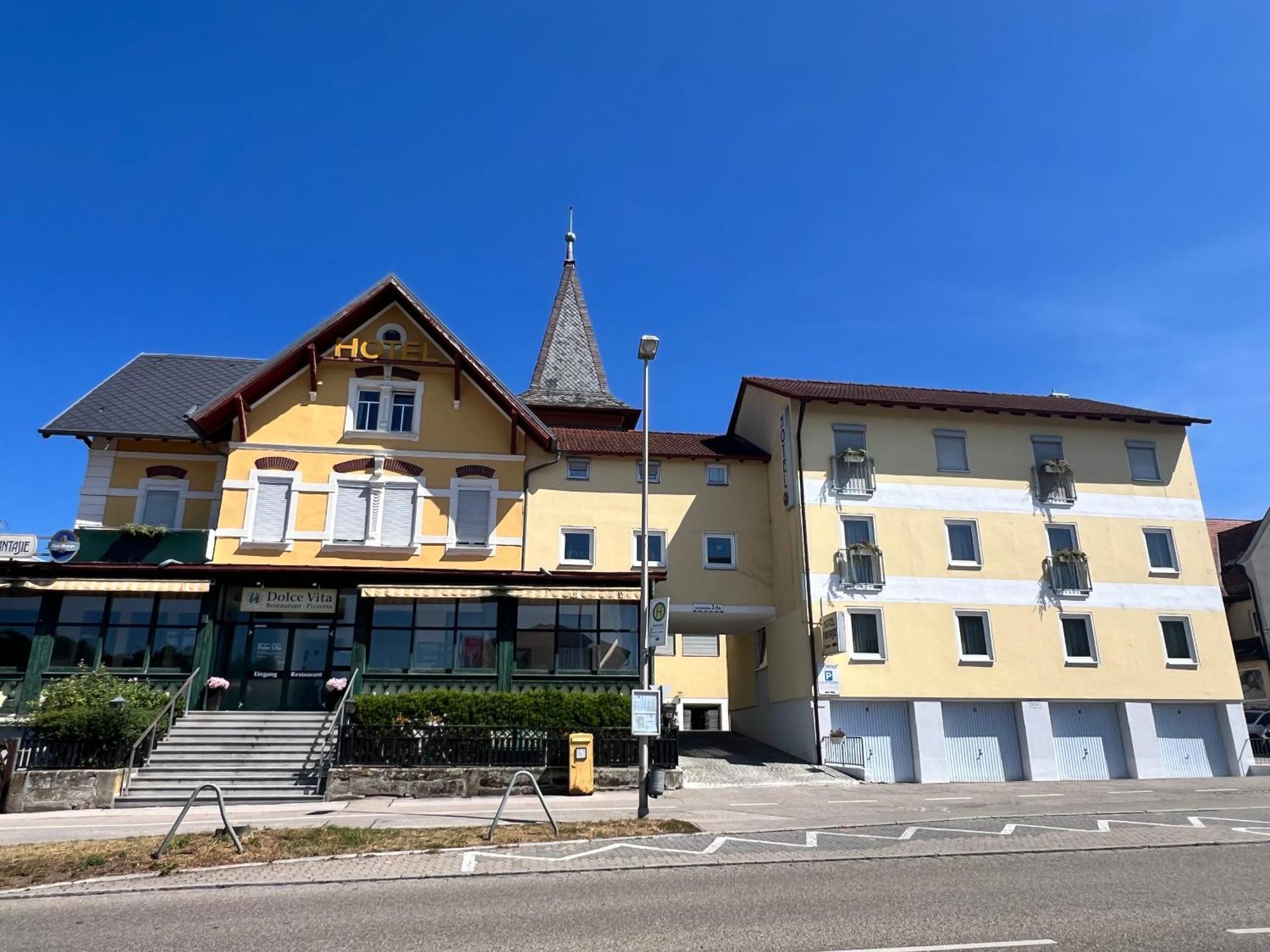 Hotel Fantasie Ансбах Екстер'єр фото