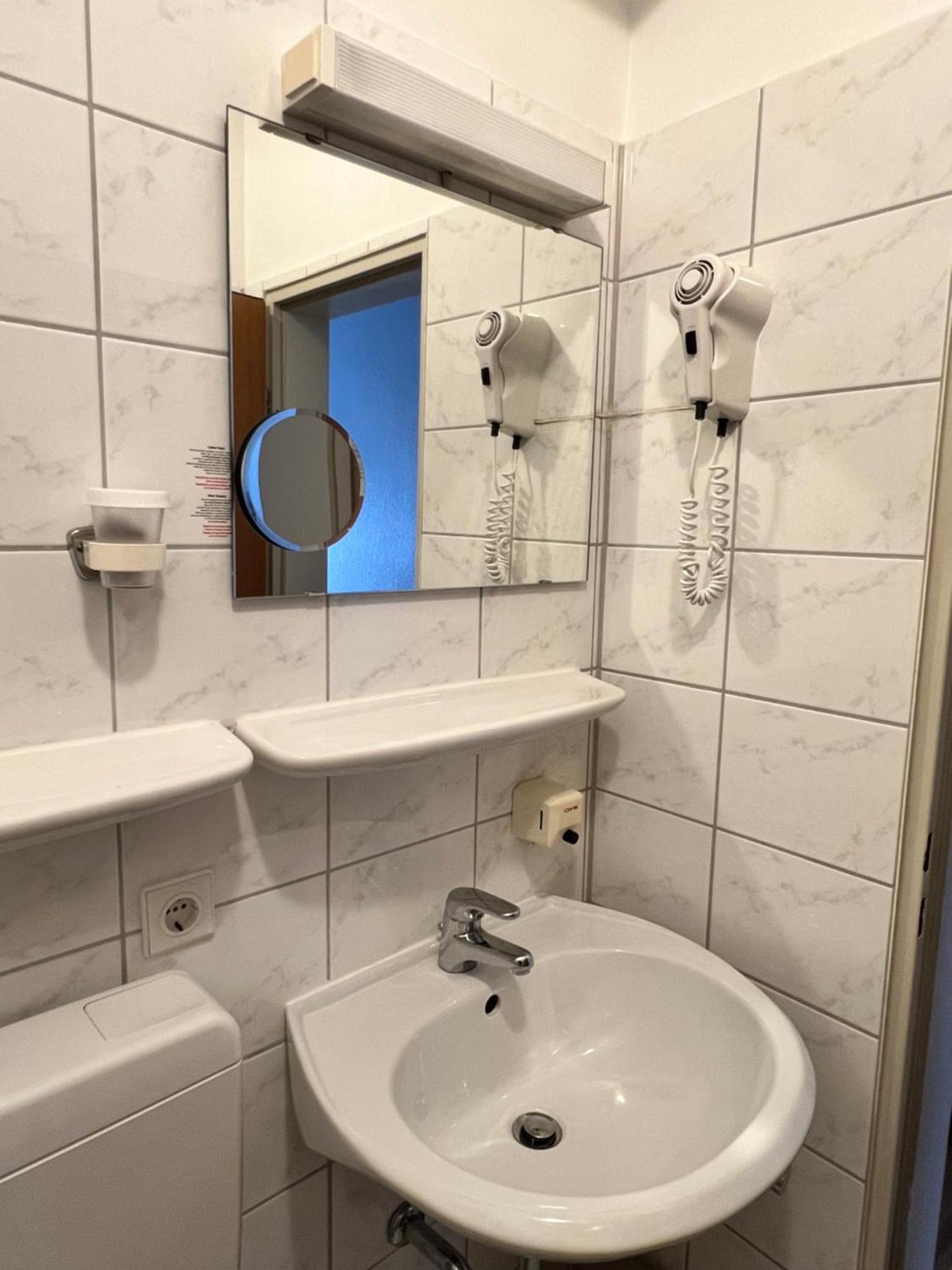 Hotel Fantasie Ансбах Екстер'єр фото